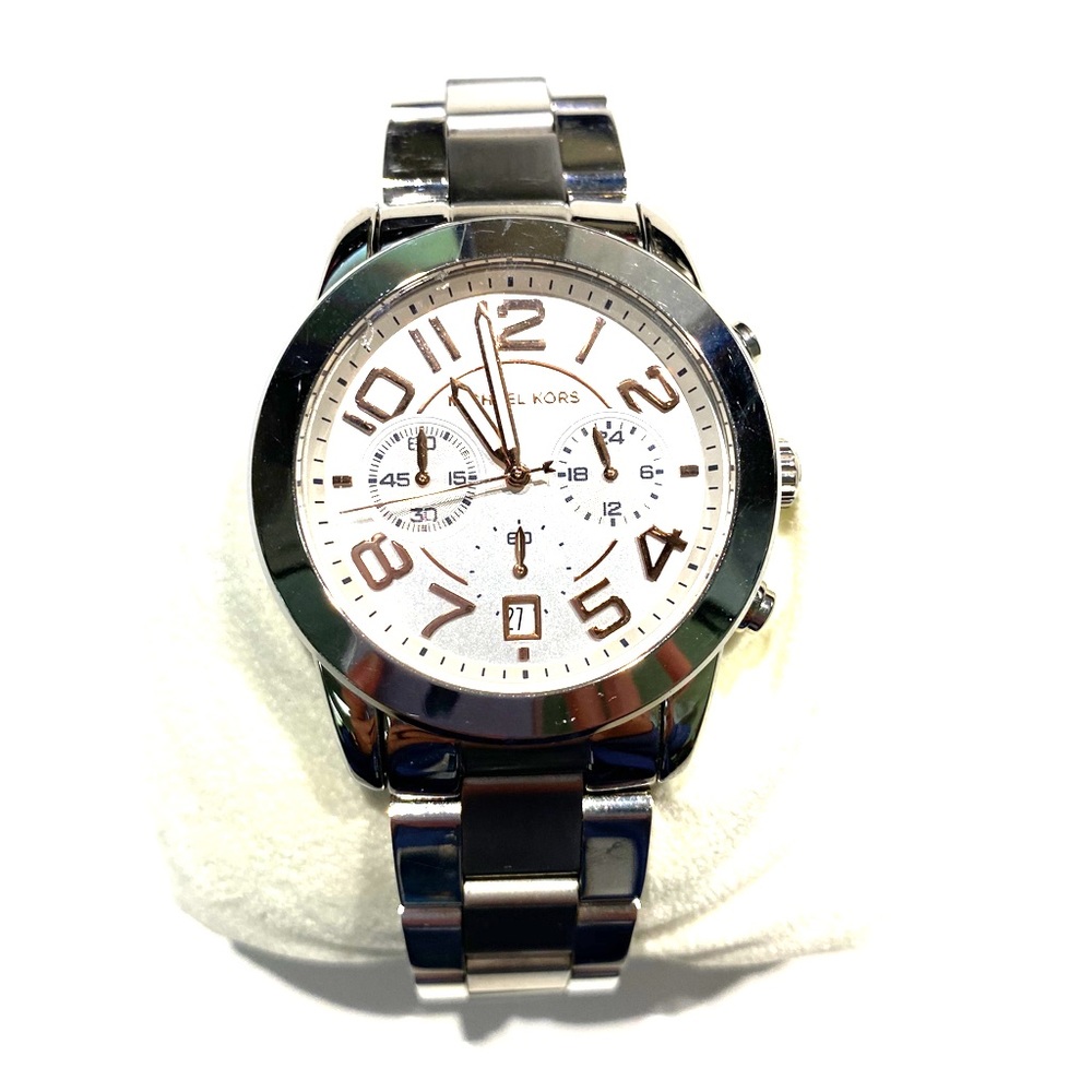 Michael Kors Chronograph bracelet watch